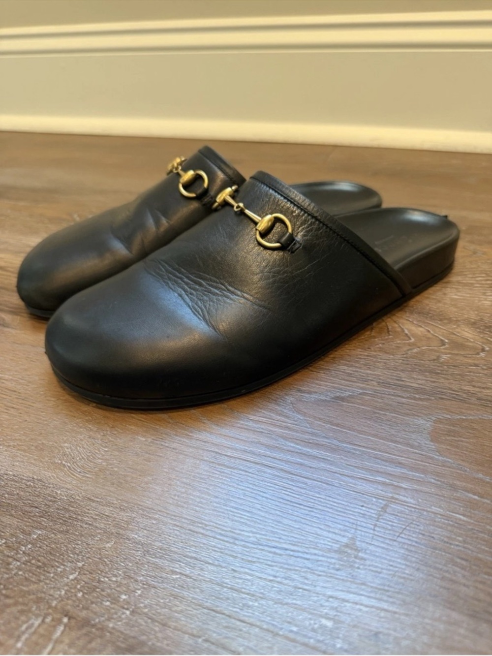 GUCCI leather Black Leather Slip-On Mules Clogs with Gold Horsebit - Picture 2 of 6